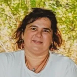 Une enseignante hors du commun, qui fait de l'école bien plus qu'un lieu d'apprentissage : un véritable terrain d'épanouissement.