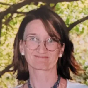 Chaque élève est unique, avec ses forces, ses défis, ses potentialités. Les méthodes innovantes qu'elle déploie permettent de s'adapter aux différents profils d'apprentissage, rendant les mathématiques accessibles et même passionnantes.