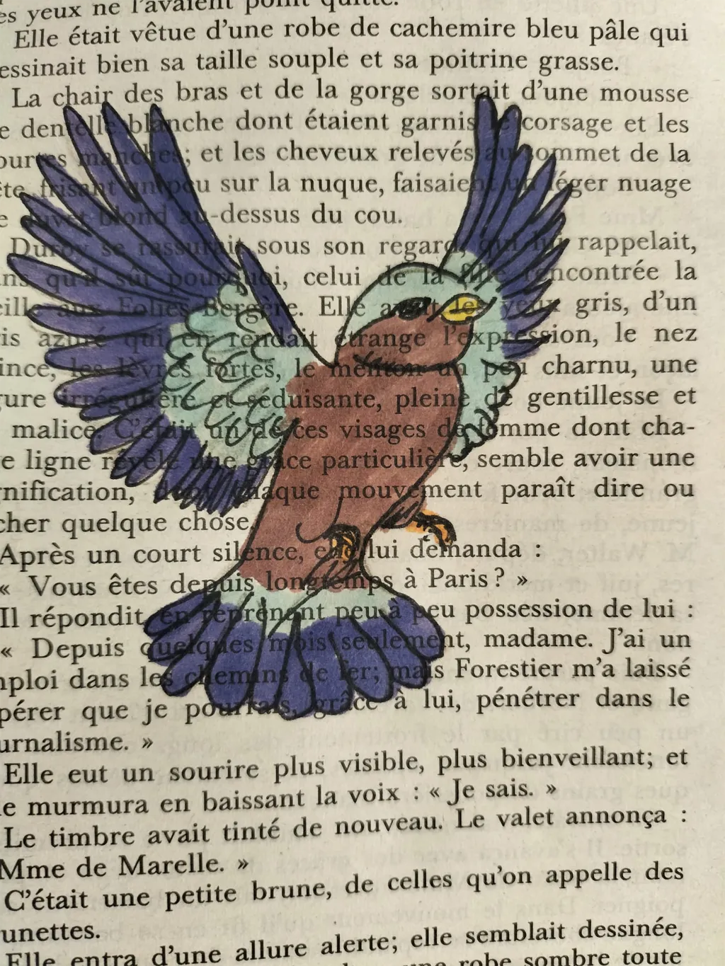 Dessin artistique réalisé sur une page de texte ancien pour mettre en valeur la créativité et l’expression artistique des élèves de l’école Galilée de Saint-Maximin.